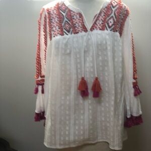 𝅺CHICO’S tribal Boho tasseled embroidered pullover top size 1‎